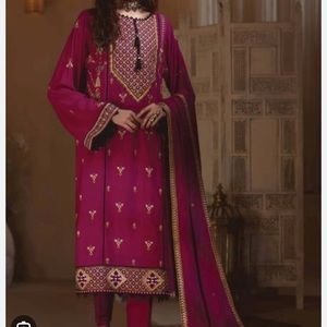 Pakistani new 3 piece  Pakistani  dress large sifa winter